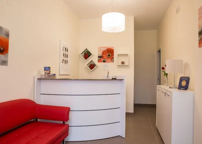 게스트하우스 Bhagya 4*